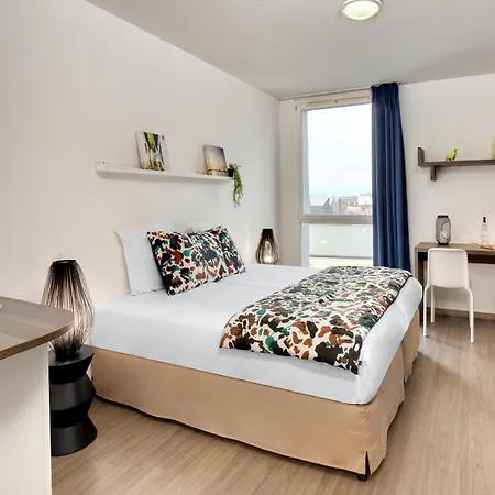 Teneo Maritime - Cite Du Vin 2*