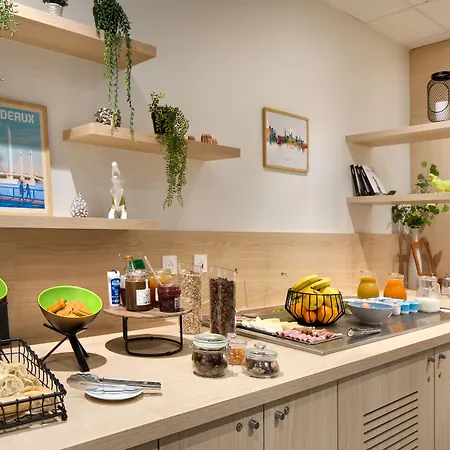 Aparthotel Teneo Maritime - Cite Du Vin Bordeaux