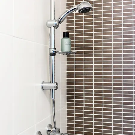 Teneo Maritime - Cite Du Vin Aparthotel 2*