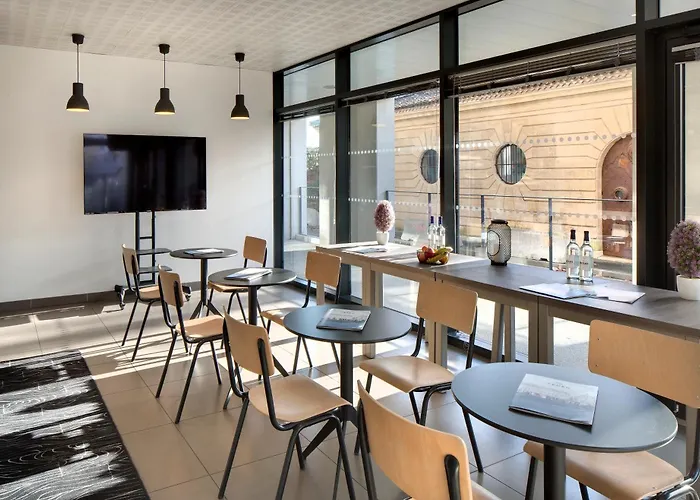 Hotel apartamentowy Teneo Maritime - Cite Du Vin Bordeaux