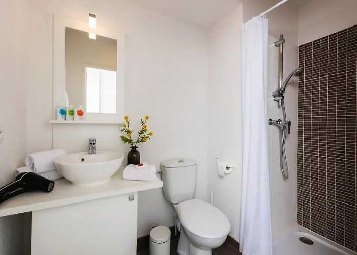 Ténéo Maritime Apartahotel 2*