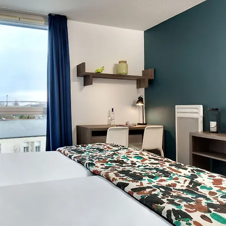 Teneo Maritime - Cite Du Vin 2*