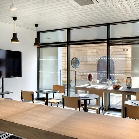 מלון דירות Teneo Maritime - Cite Du Vin 2*