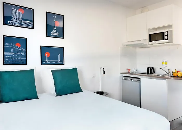 Teneo Maritime - Cite Du Vin Aparthotel 2*