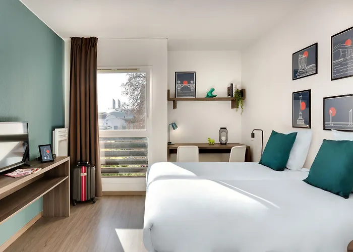 Teneo Maritime - Cite Du Vin 2*